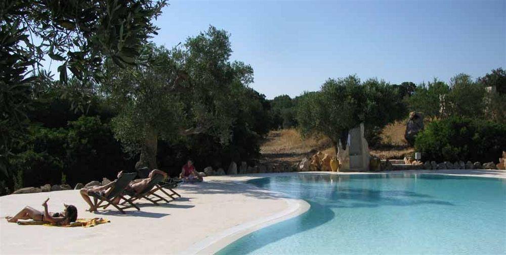 Masseria Quis Ut Deus Crispiano Buitenkant foto